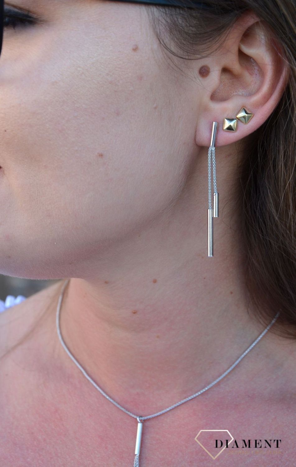 Srebrne wiszące kolczyki dwa łańcuszki z patyczkami.jpg