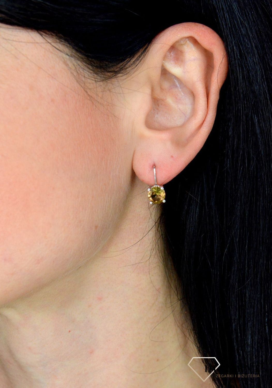 Srebrne kolczyki z niewielkim kryształem Swarovskiego DIA-KLC-3267-925.jpg