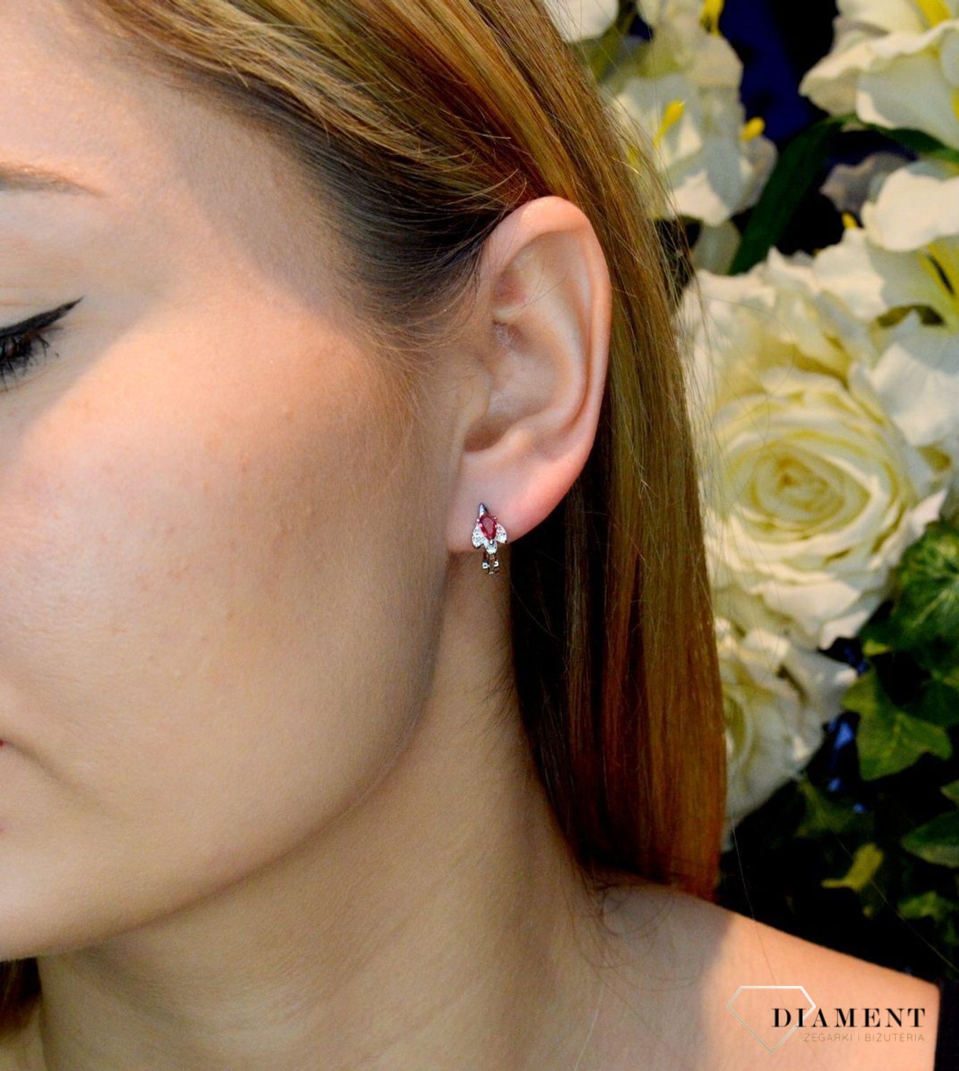 Kolczyki srebrne wiszące różowe kwiatki DIA-KLC-34867B-925. Kolczyki dla dziecka, dla dziewczynki. Zapięcie angielskie. Delikatne wiszące kolczyki. Na prezent..jpg