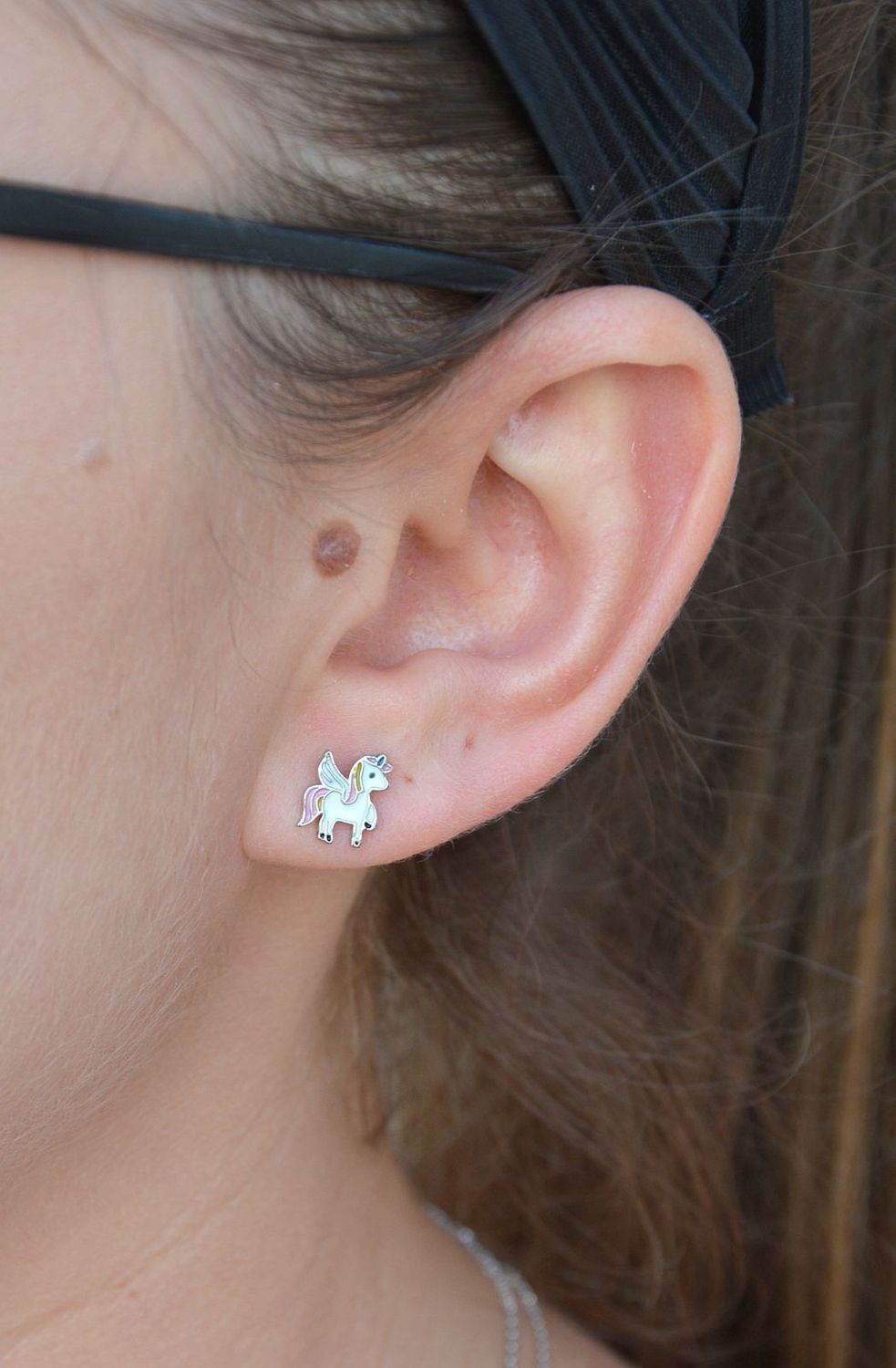 Srebrne kolczyki dla dziewczynki jednorożec DIA-KLC-3508-925.jpg