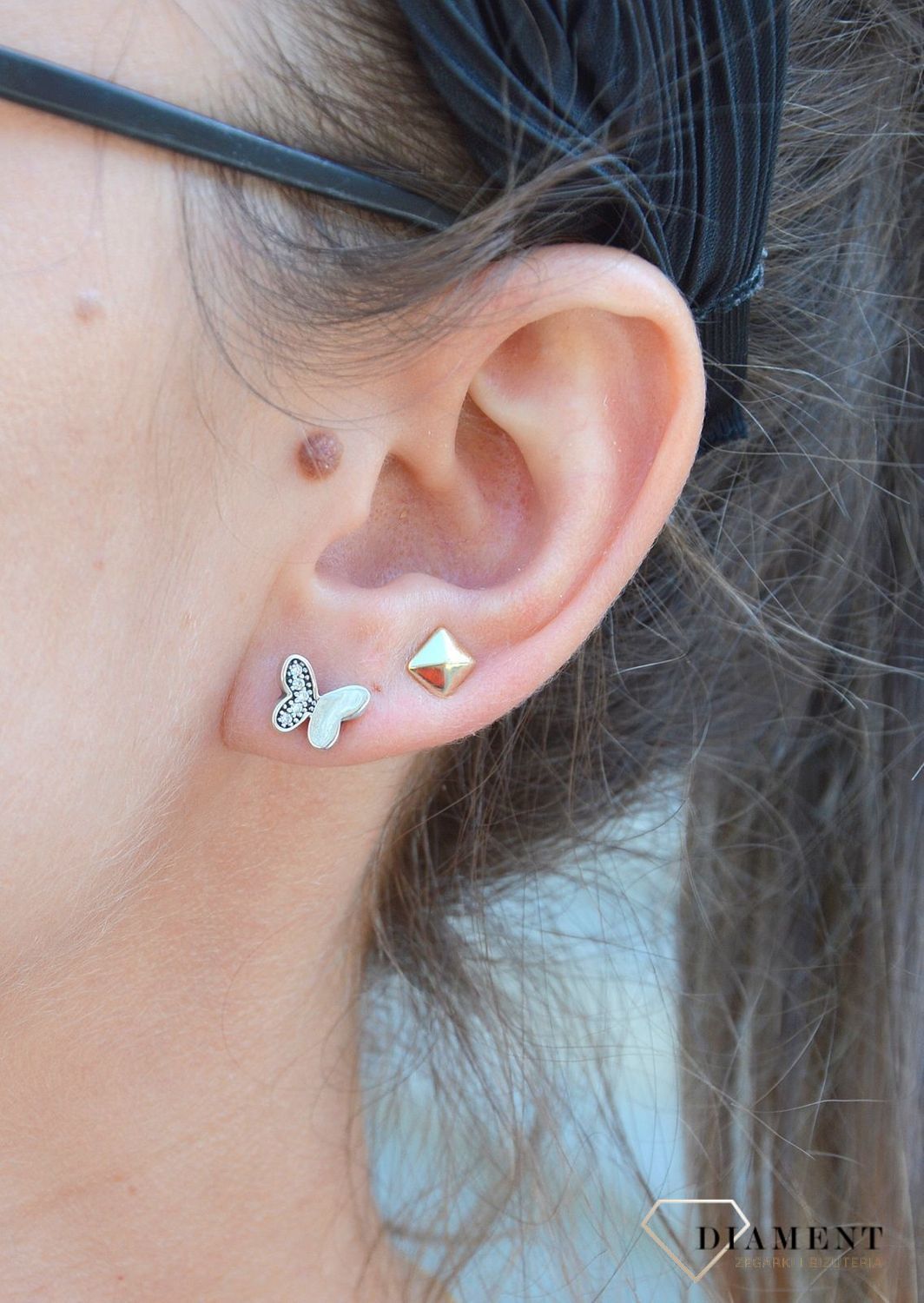 Srebrne kolczyki w kształcie motyli z cyrkoniami DIA-KLC-3511-925.jpg