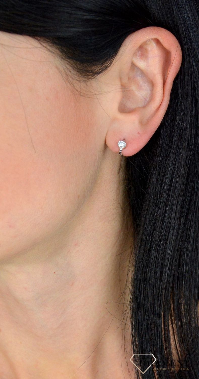 Malutkie, srebrne kolczyki dla dziecka kółka z cyrkonią DIA-KLC-3516-925.jpg