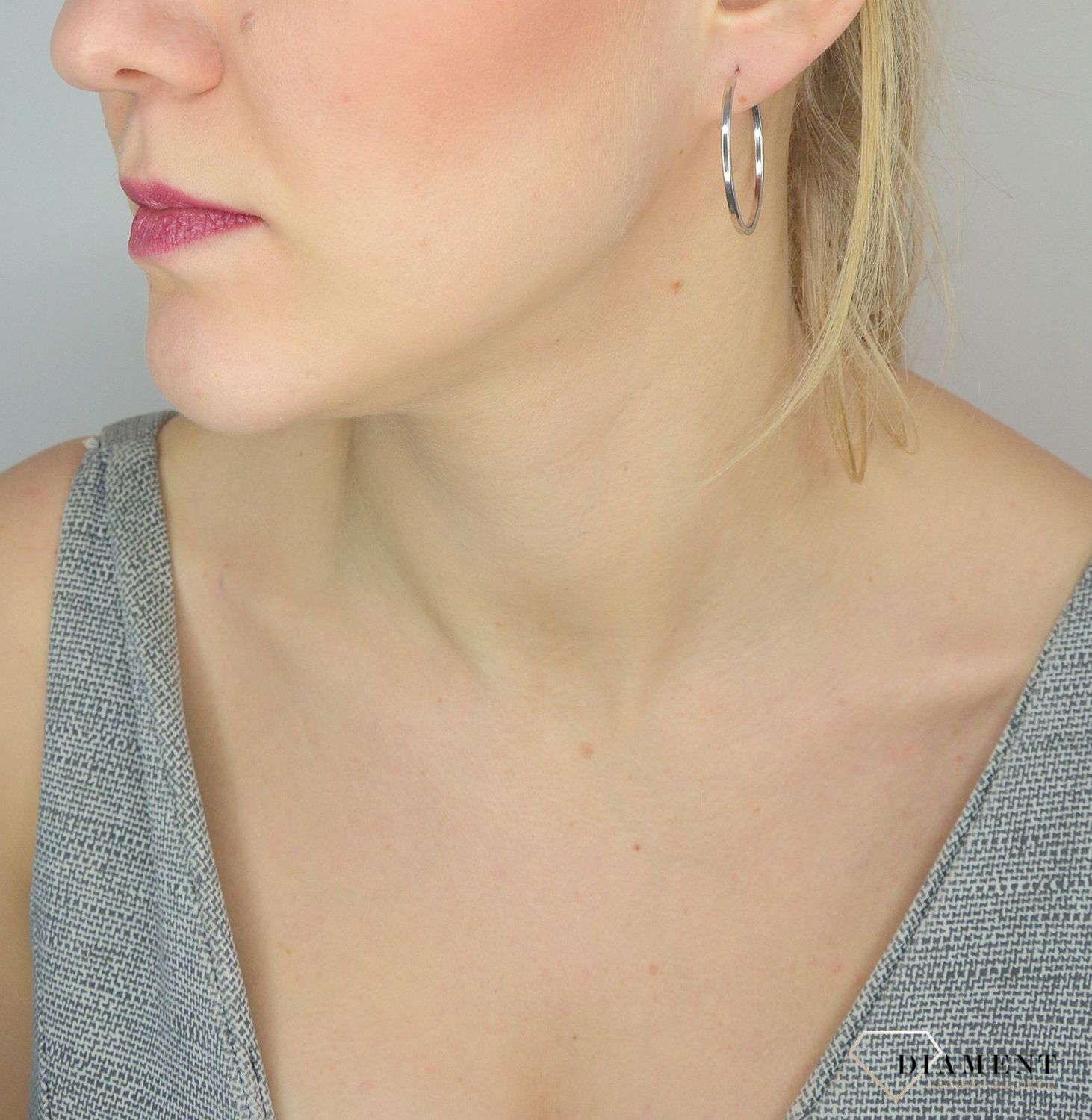 Srebrne kolczyki koła gładkie 4 cm DIA-KLC-3527-925. Srebrne kolczyki wykonane z najwyższej jakości srebra. Kolczyki w kształcie koła. 1.jpg