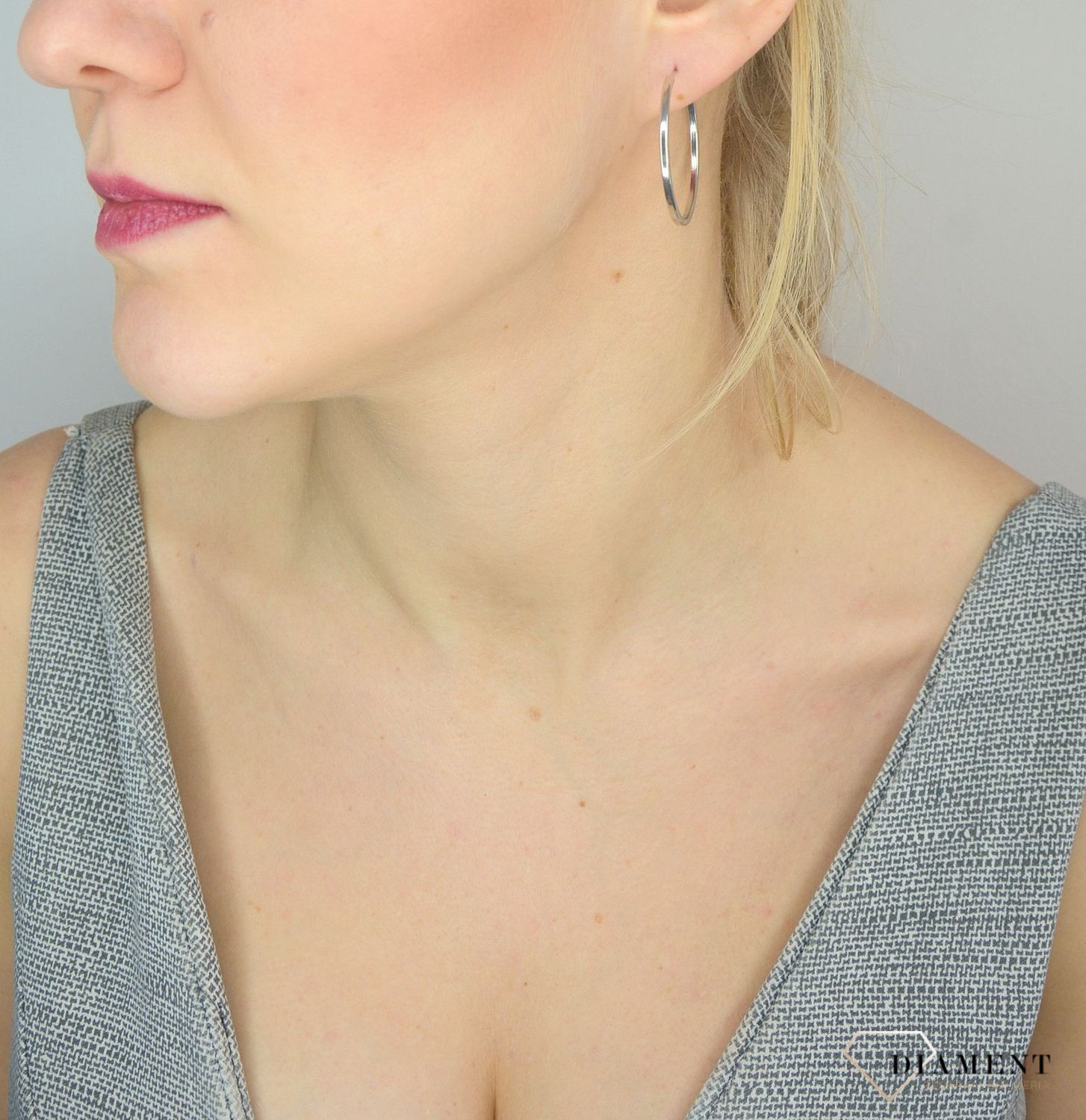 Srebrne kolczyki koła gładkie 4 cm DIA-KLC-3527-925. Srebrne kolczyki wykonane z najwyższej jakości srebra. Kolczyki w kształcie koła. 1.jpg