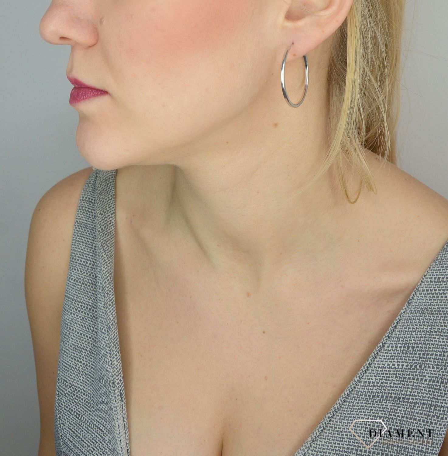 Srebrne kolczyki koła gładkie 4 cm DIA-KLC-3527-925. Srebrne kolczyki wykonane z najwyższej jakości srebra. Kolczyki w kształcie koła. 1.jpg