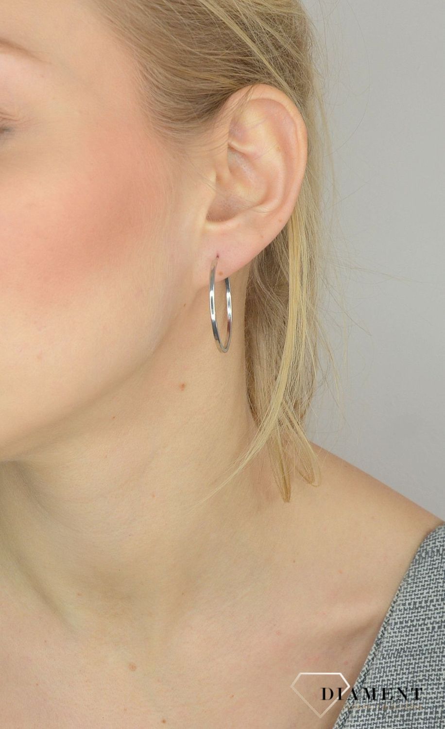 Srebrne kolczyki koła gładkie 4 cm DIA-KLC-3527-925. Srebrne kolczyki wykonane z najwyższej jakości srebra. Kolczyki w kształcie koła. 1.jpg