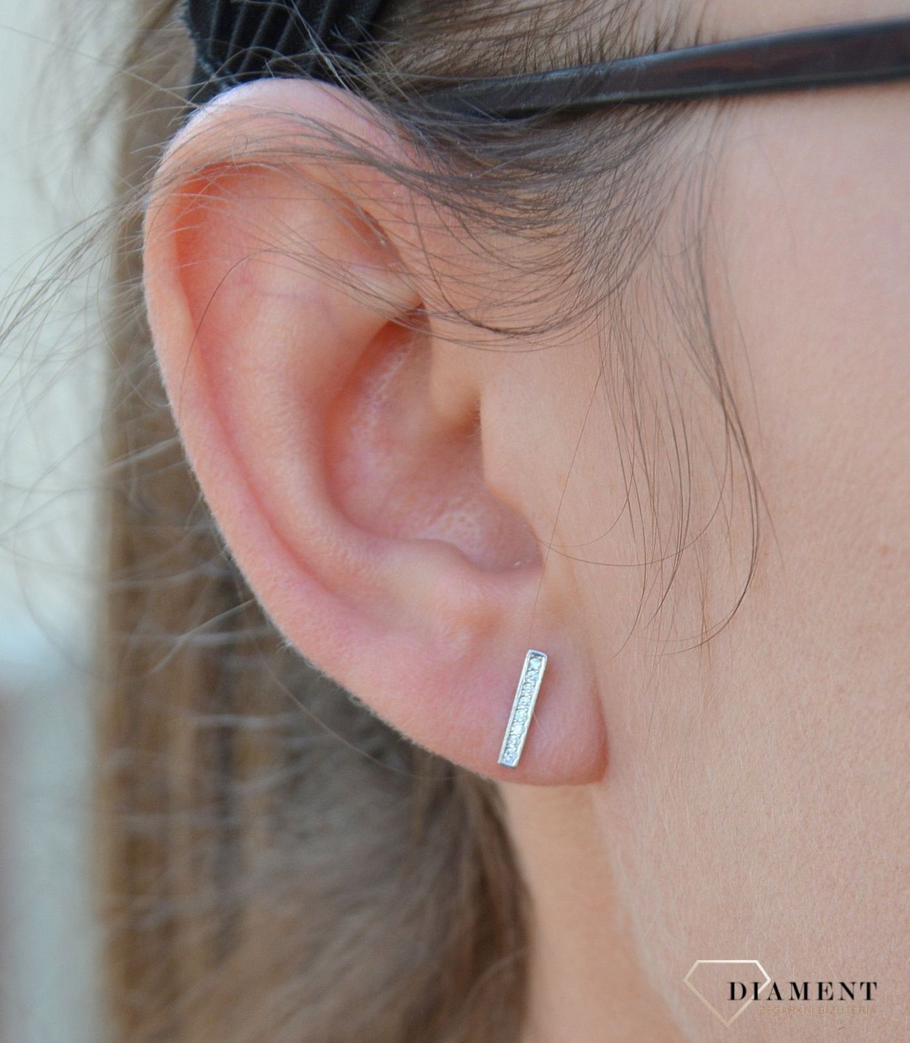 Srebrne kolczyki przy uchu patyczek z cyrkonią DIA-KLC-3533-925.jpg