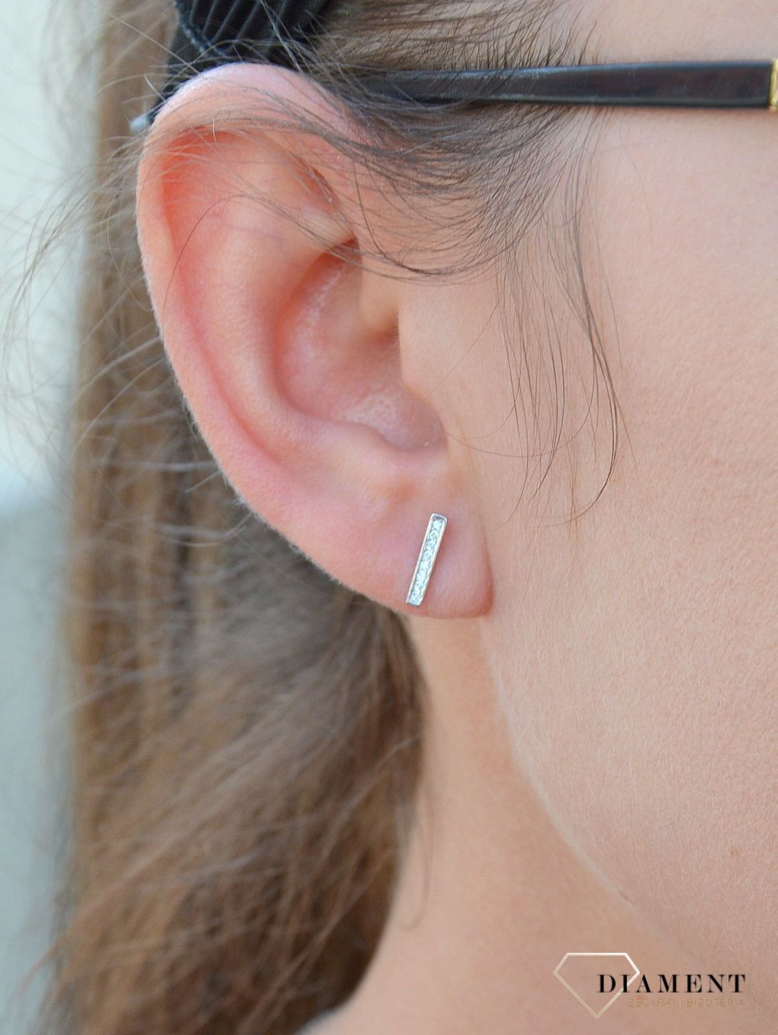 Srebrne kolczyki przy uchu patyczek z cyrkonią DIA-KLC-3533-925.jpg