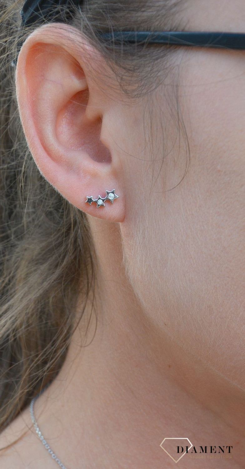 Srebrne kolczyki w kształcie gwiazdki z cyrkonią DIA-KLC-3536-925.jpg