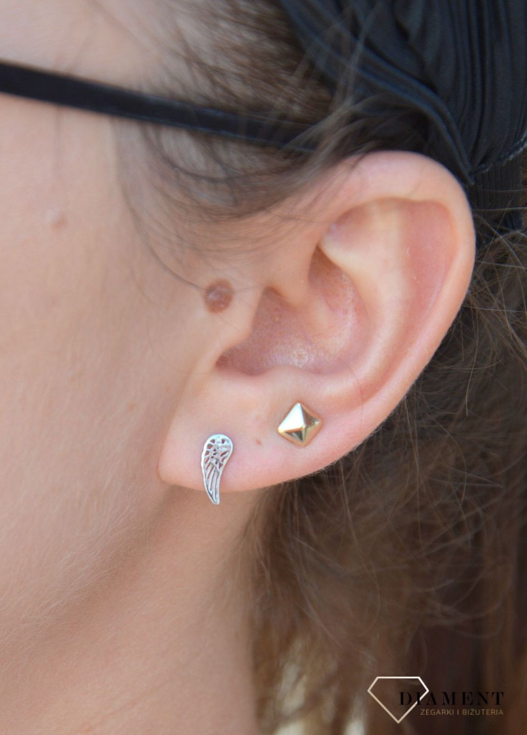Srebrne kolczyki w kształcie skrzydełka DIA-KLC-3538-925.jpg
