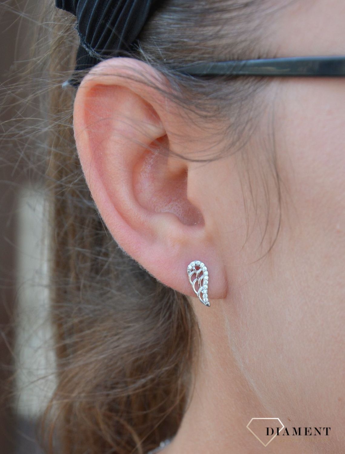 Srebrne kolczyki przy uchu skrzydełka z cyrkonią DIA-KLC-3539-925.jpg
