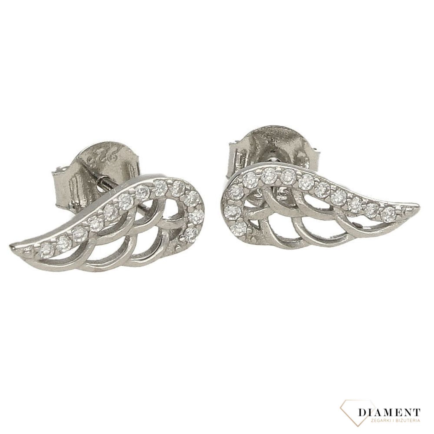 Srebrne kolczyki przy uchu skrzydełka z cyrkonią DIA-KLC-3539-925.jpg