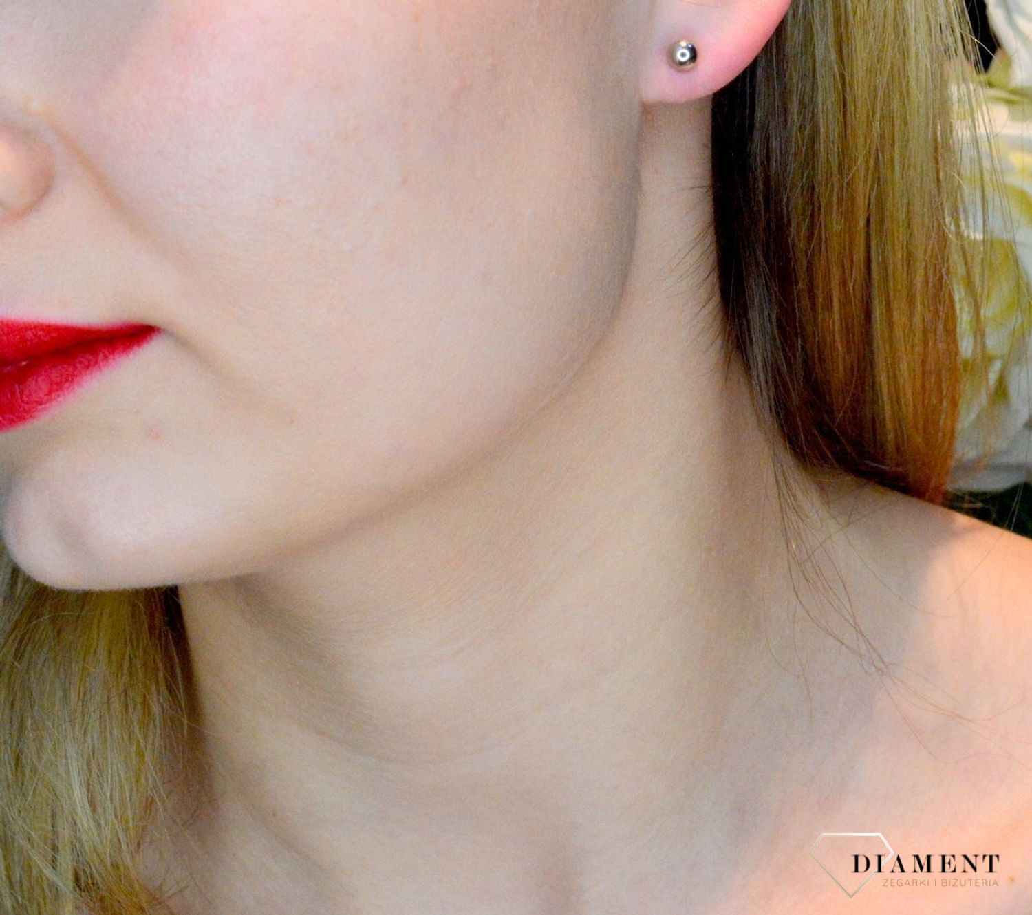 Srebrne kolczyki kulki gładkie 5 mm DIA-KLC-3543-925. Srebrne kolczyki 925 kulki wykonano z najwyższej jakości srebra próby 925. Kolczyki z wygodnym zapięciem na sztyft. Minimalistyczne kolczyki idealne na prezent..jpg