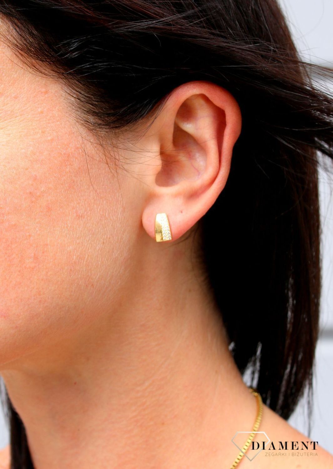 Złote kolczyki prosty wzór z błyszczącymi cyrkoniami DIA-KLC-3642-333.jpg