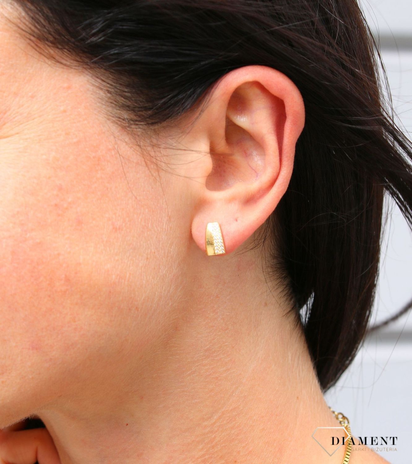 Złote kolczyki prosty wzór z błyszczącymi cyrkoniami DIA-KLC-3642-333.jpg