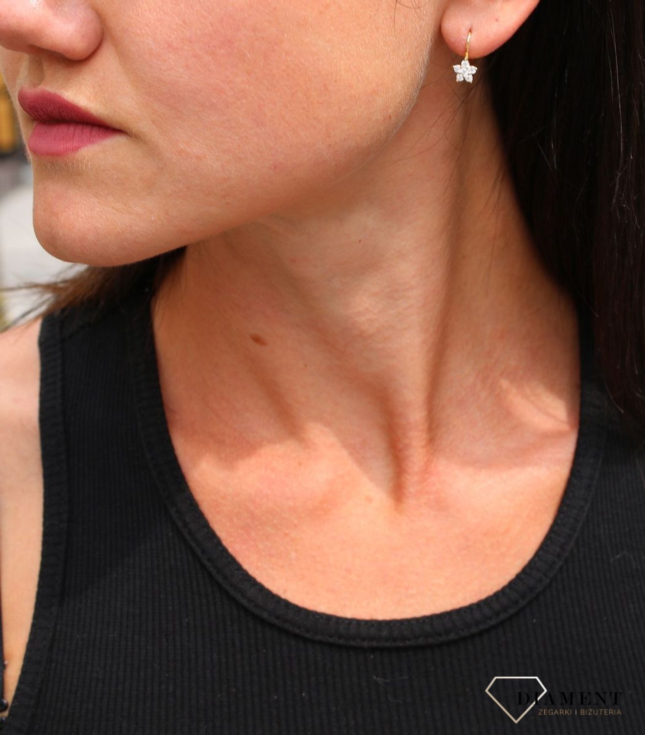 Złote kolczyki 333 kwiatki z białą cyrkonią DIA-KLC-3643-333.jpg