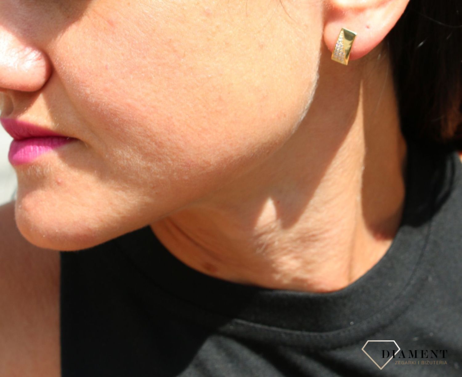 Złote kolczyki 333 proste z cyrkonią DIA-KLC-3648-333.jpg