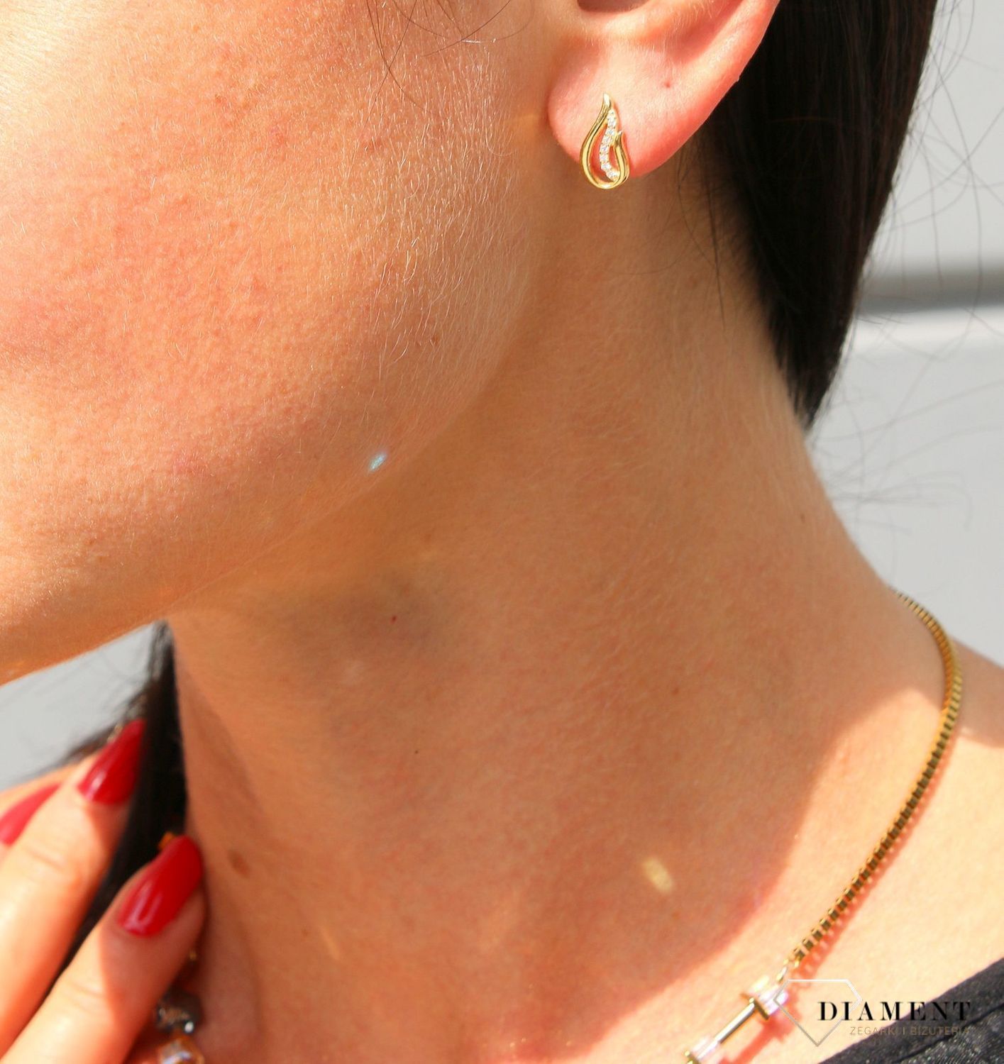 Złote kolczyki 333 ozdobione cyrkonią DIA-KLC-3649-333.jpg