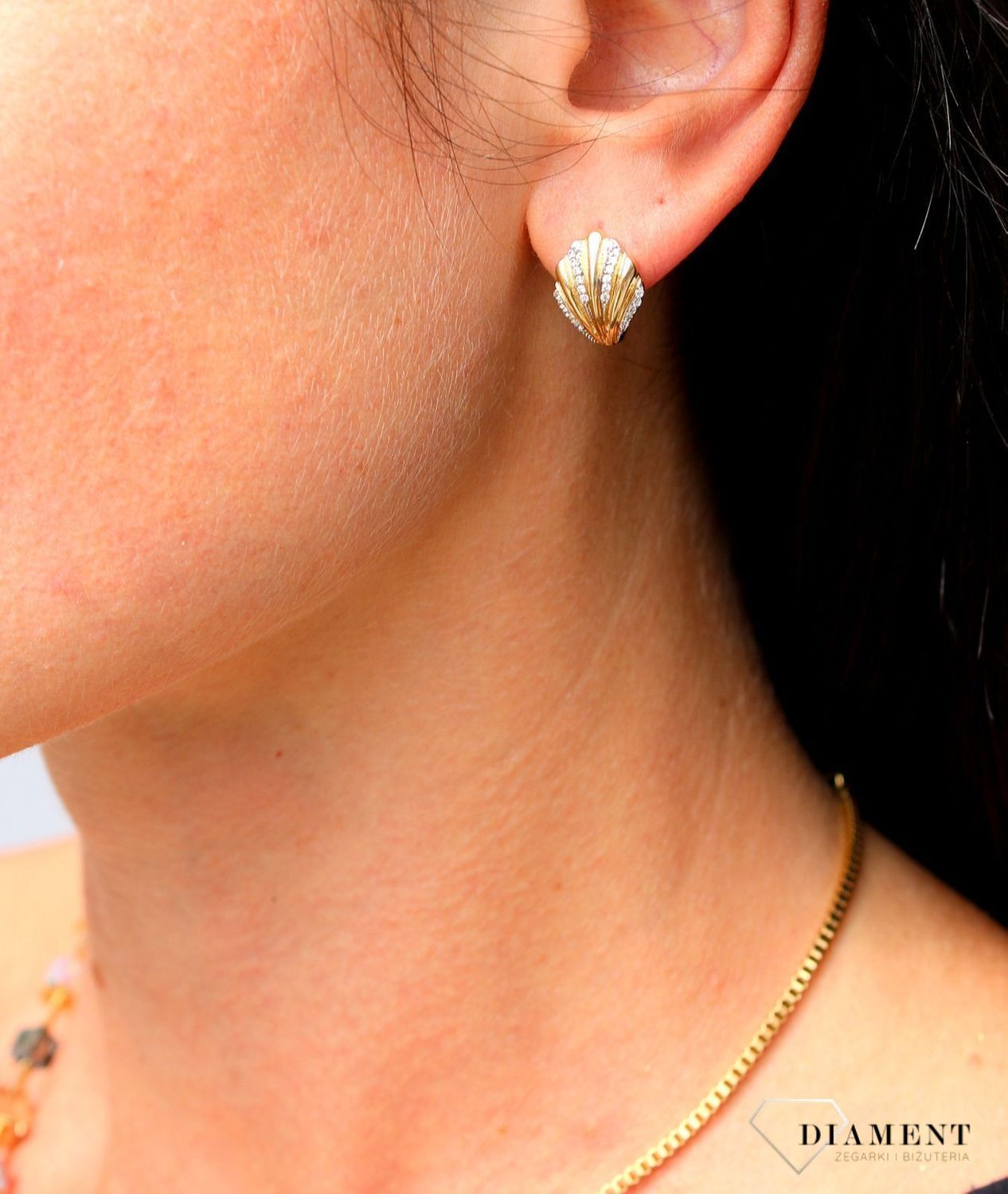 Złote kolczyki 375 Muszelki z cyrkonią DIA-KLC-3657-375.jpg