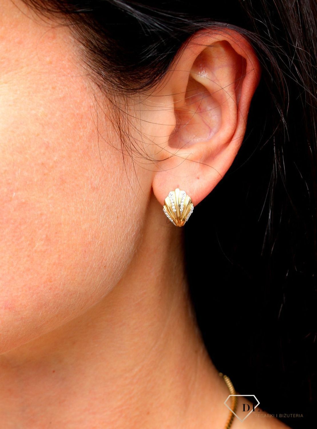 Złote kolczyki 375 Muszelki z cyrkonią DIA-KLC-3657-375.jpg