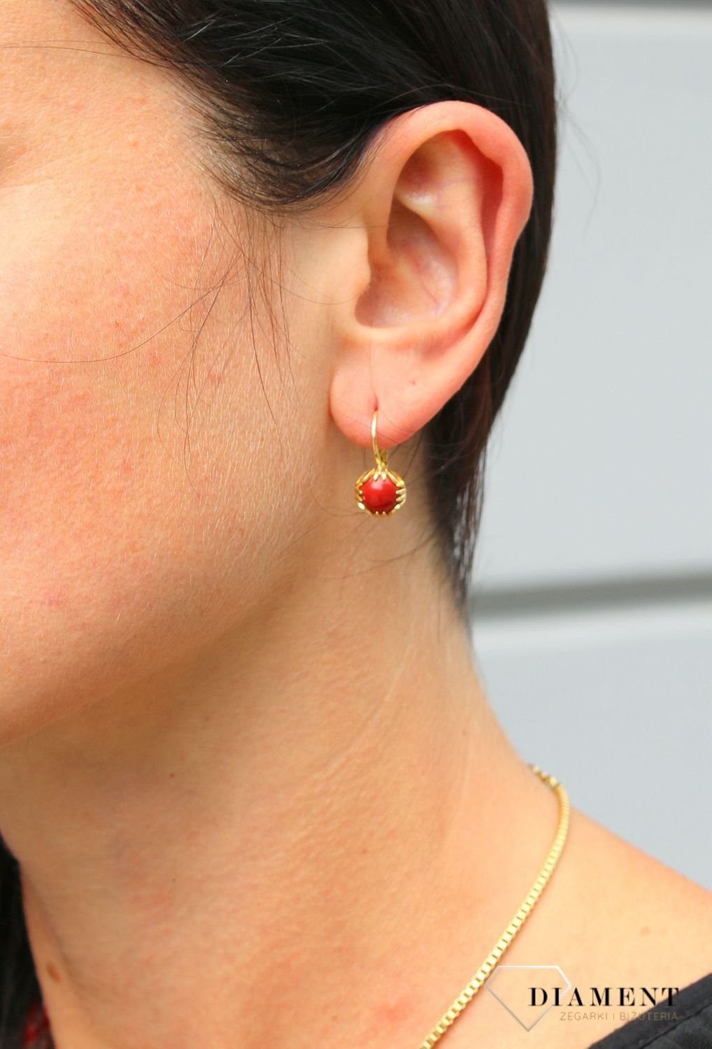 Złote kolczyki 585 wiszące z koralem DIA-KLC-3671-585.jpg