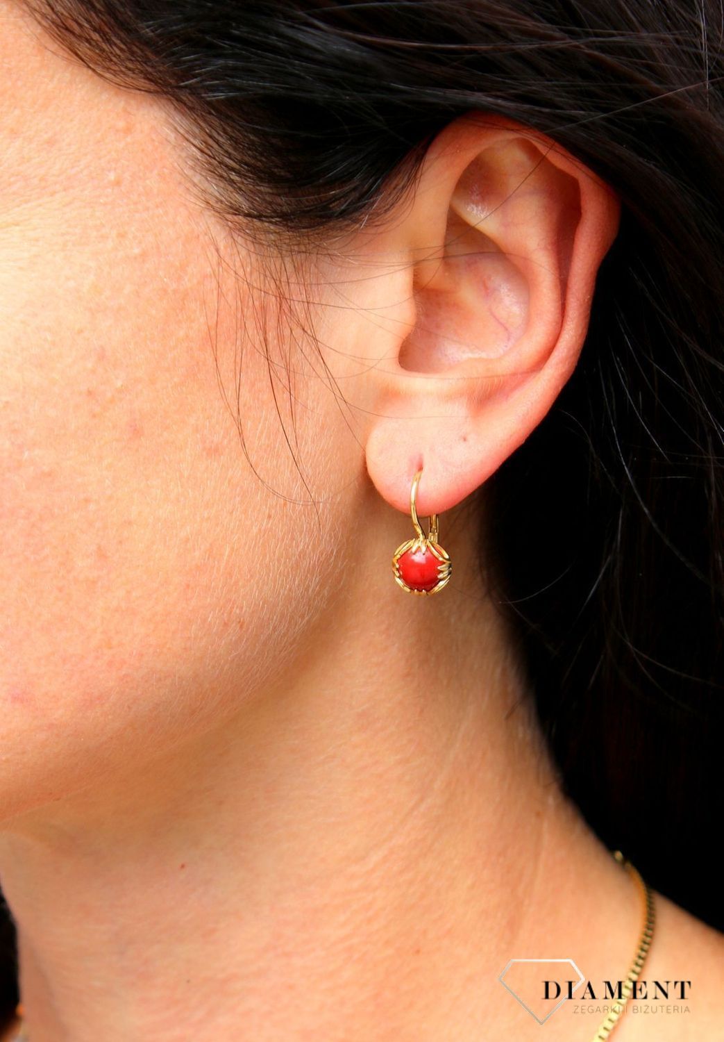 Złote kolczyki 585 wiszące z koralem DIA-KLC-3671-585.jpg