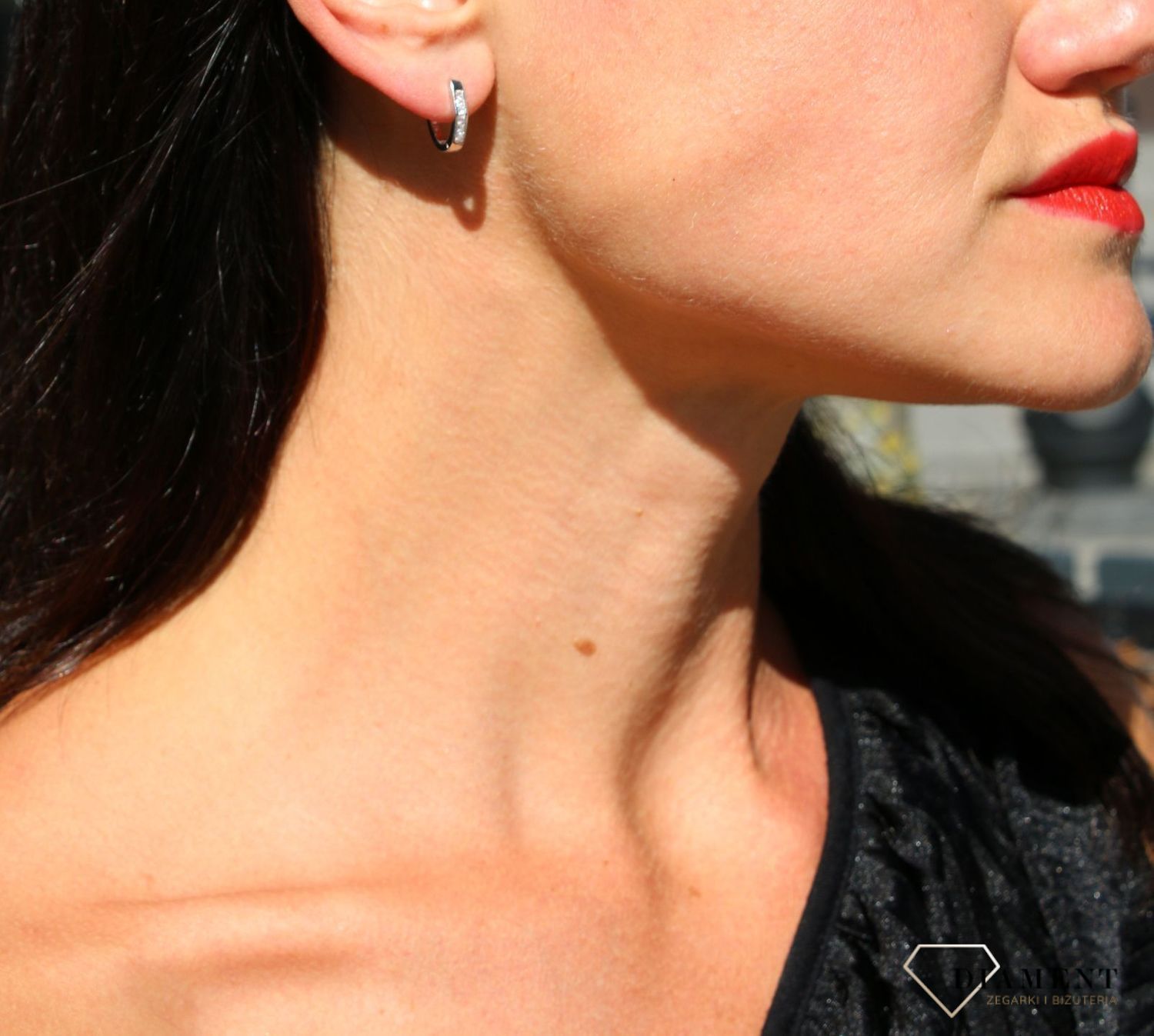 Srebrne kolczyki delikatne kółka z cyrkonią DIA-KLC-3807-925.jpg