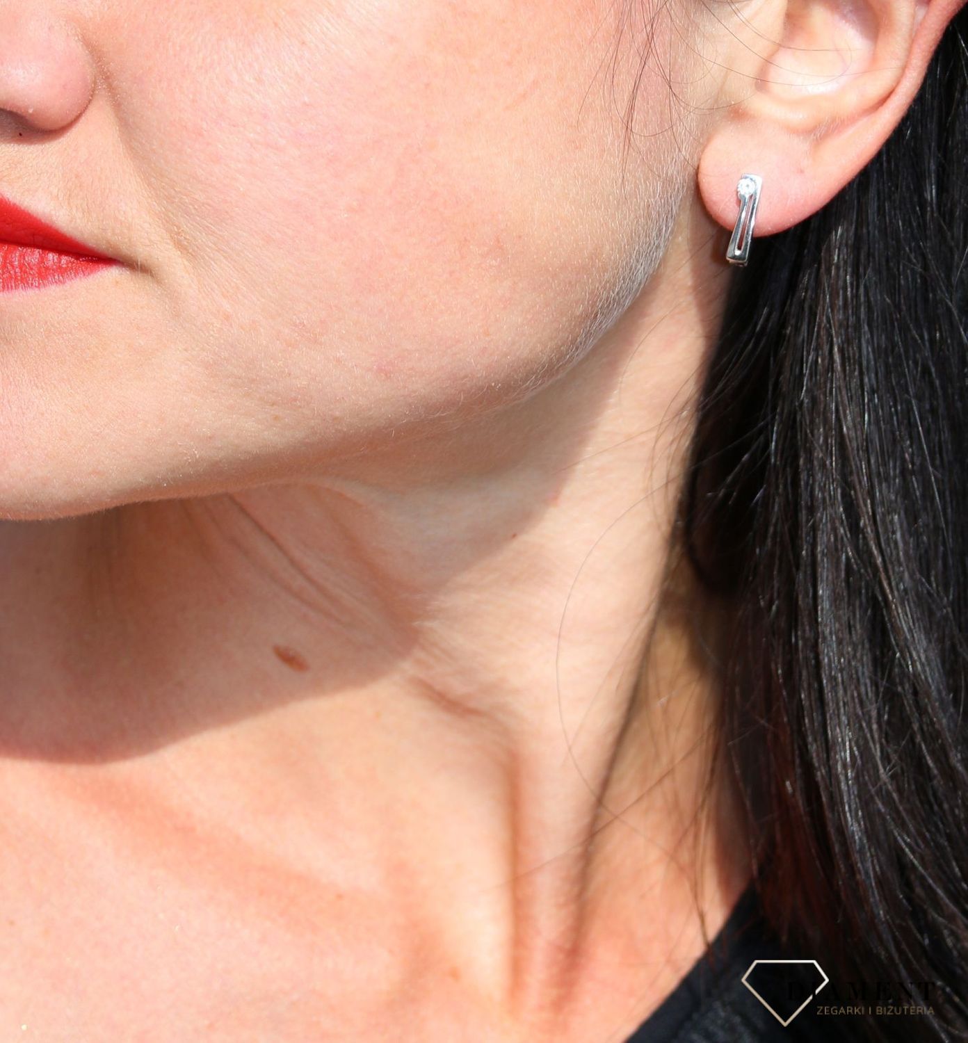 Srebrne kolczyki prosty wzór z cyrkonią DIA-KLC-3817-925.jpg
