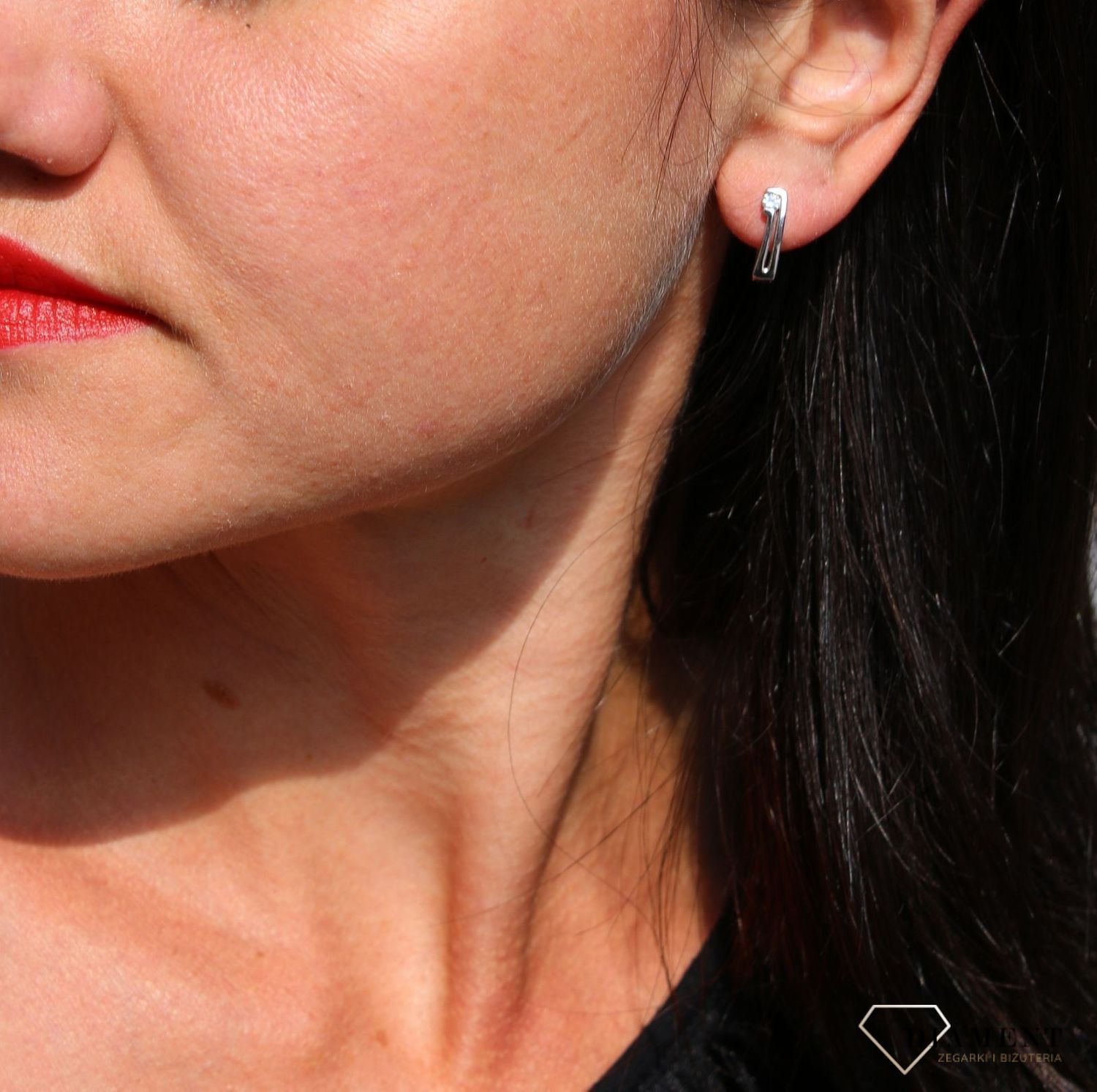 Srebrne kolczyki prosty wzór z cyrkonią DIA-KLC-3817-925.jpg