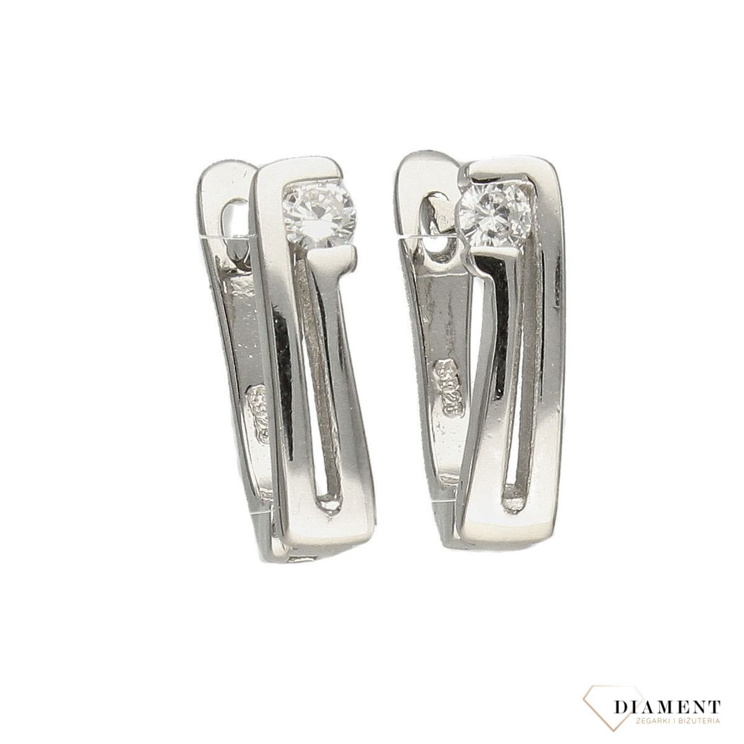 Srebrne kolczyki prosty wzór z cyrkonią DIA-KLC-3817-925.jpg