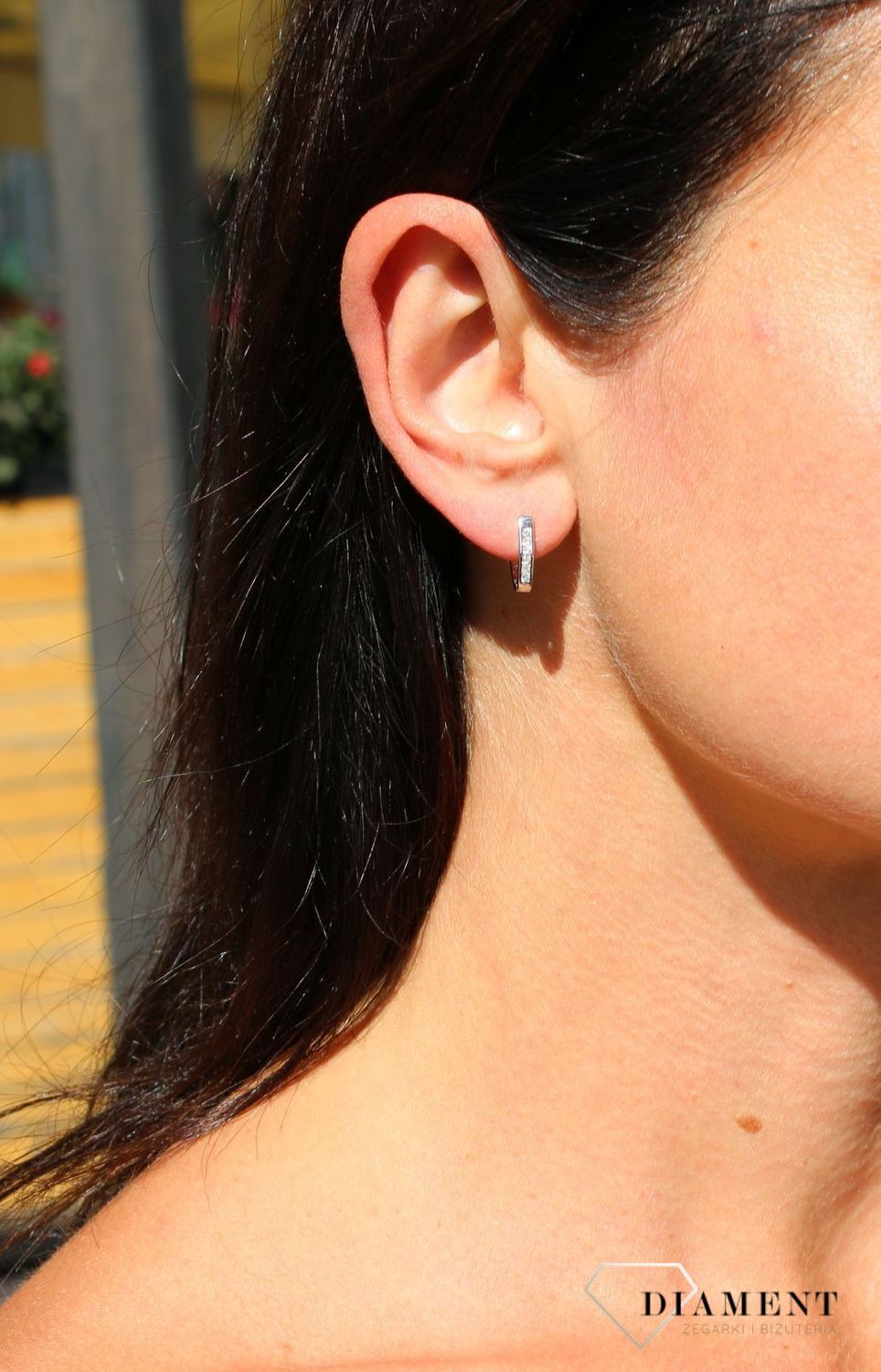 Srebrne kolczyki ścięte z błyszczącą cyrkonią DIA-KLC-3818-925.jpg