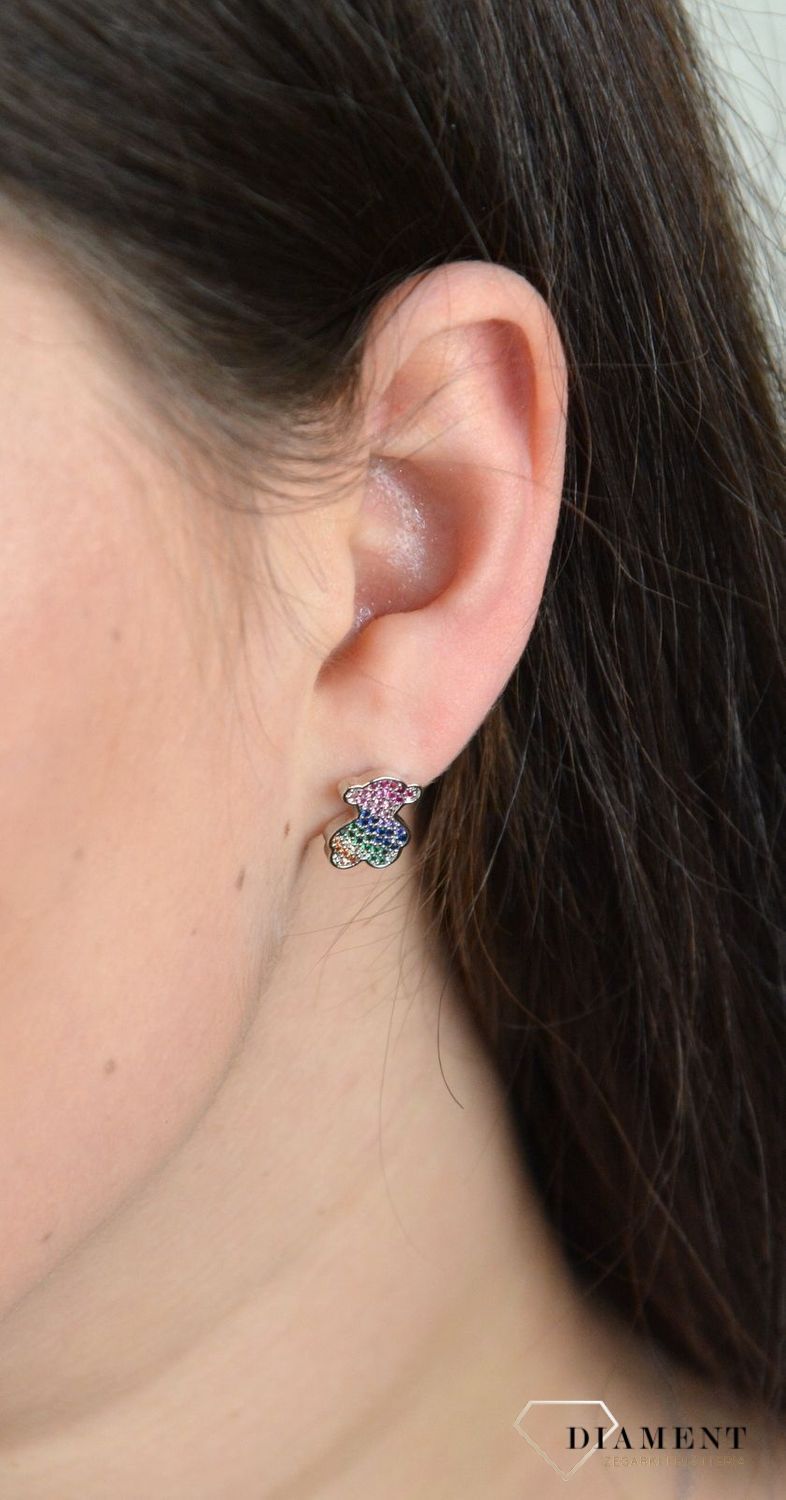 Kolczyki przy uchu zapinane na sztyft w kolorze srebra z kolorowymi cyrkoniami ze stali chirurgicznej DIA-KLC-3852-STAL..jpg