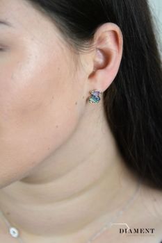 Kolczyki przy uchu zapinane na sztyft w kolorze srebra z kolorowymi cyrkoniami ze stali chirurgicznej DIA-KLC-3852-STAL (4).JPG