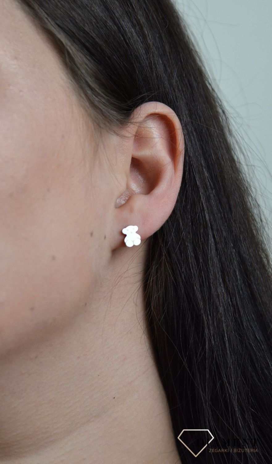 Małe kolczyki przy uchu zapinane na sztyft ze stali chirurgicznej. DIA-KLC-3859-STAL.jpg