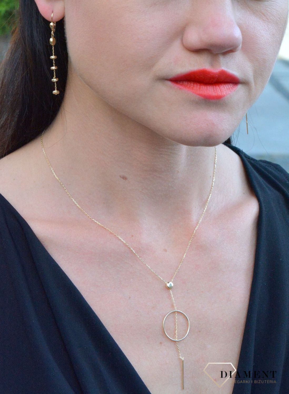 Złote kolczyki 585 wiszące z grawerowanymi kuleczkami DIA-KLC-4274-585.jpg