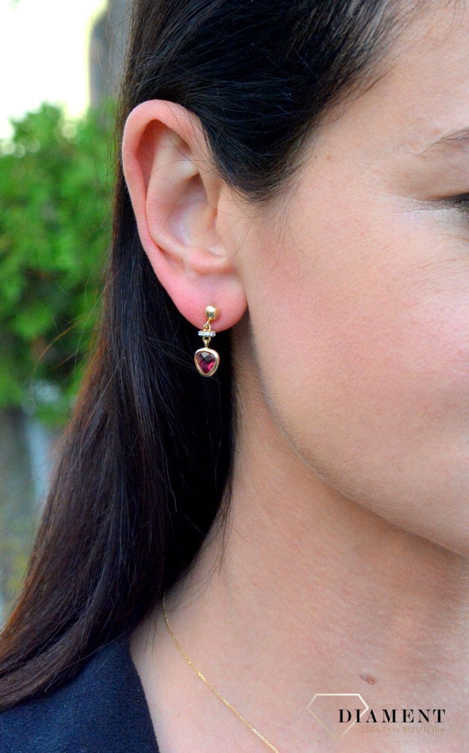 Złote kolczyki wiszące z czerwoną cyrkonią DIA-KLC-4275-585.jpg