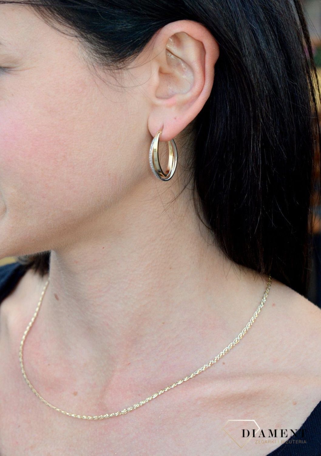 Złote kolczyki z dodatkiem białego złota i grawerowaną drogą grecką DIA-KLC-4383-585.jpg