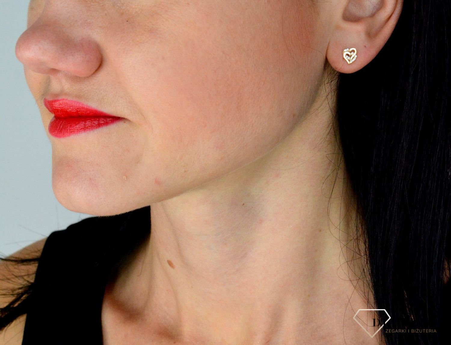 Złote kolczyki dla dziewczynki dwa serduszka, ozdobione cyrkonią DIA-KLC-4414-585.jpg