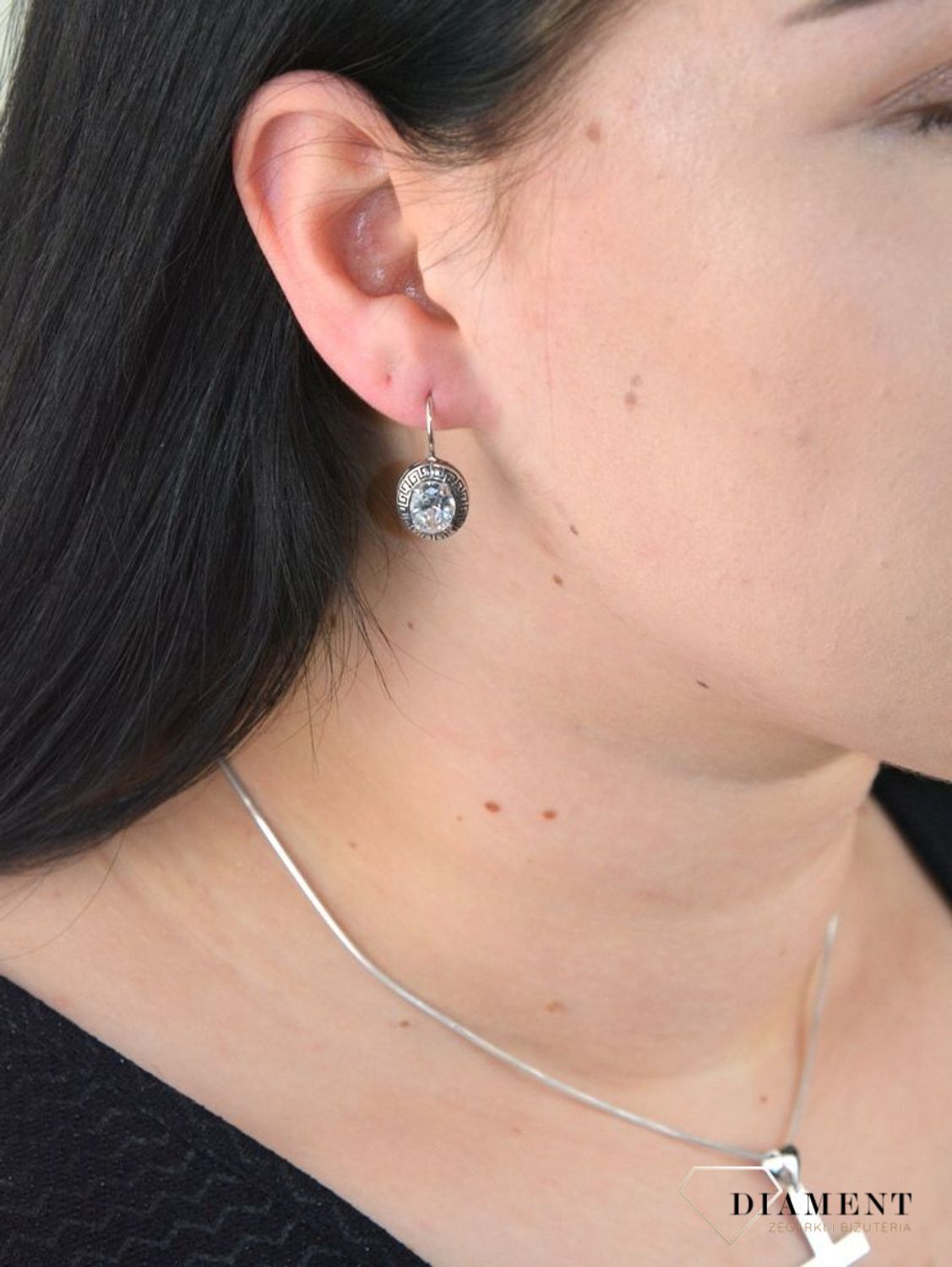 Srebrne oksydowane kolczyki z dużą cyrkonią i drogą grecką 925 DIA-KLC-4657-925.jpg