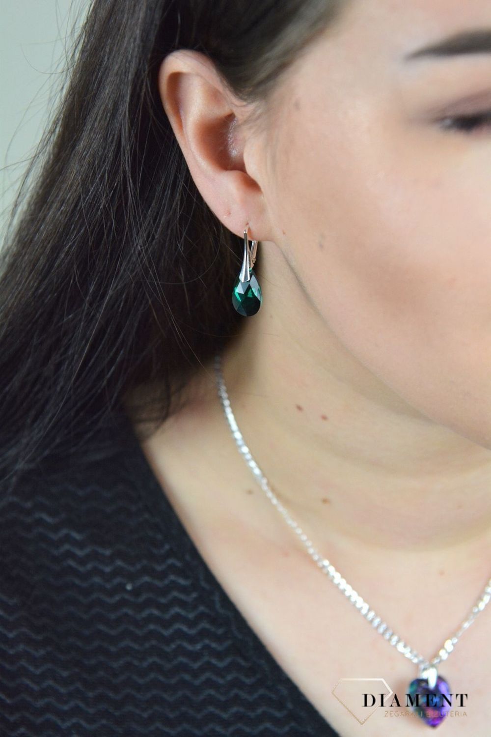 Srebrne kolczyki wiszące Swarovski w odcieniu butelkowej zieleni DIA-KLC-4680-925.jpg