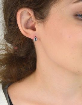 Kolczyki srebrne próby 925 z fioletowo-zieloną cyrkonią, 6x8 mm, zapięcie na sztyft. Waga 1,40 g. Subtelna biżuteria na co dzień i wyjątkowe okazje (4).JPG