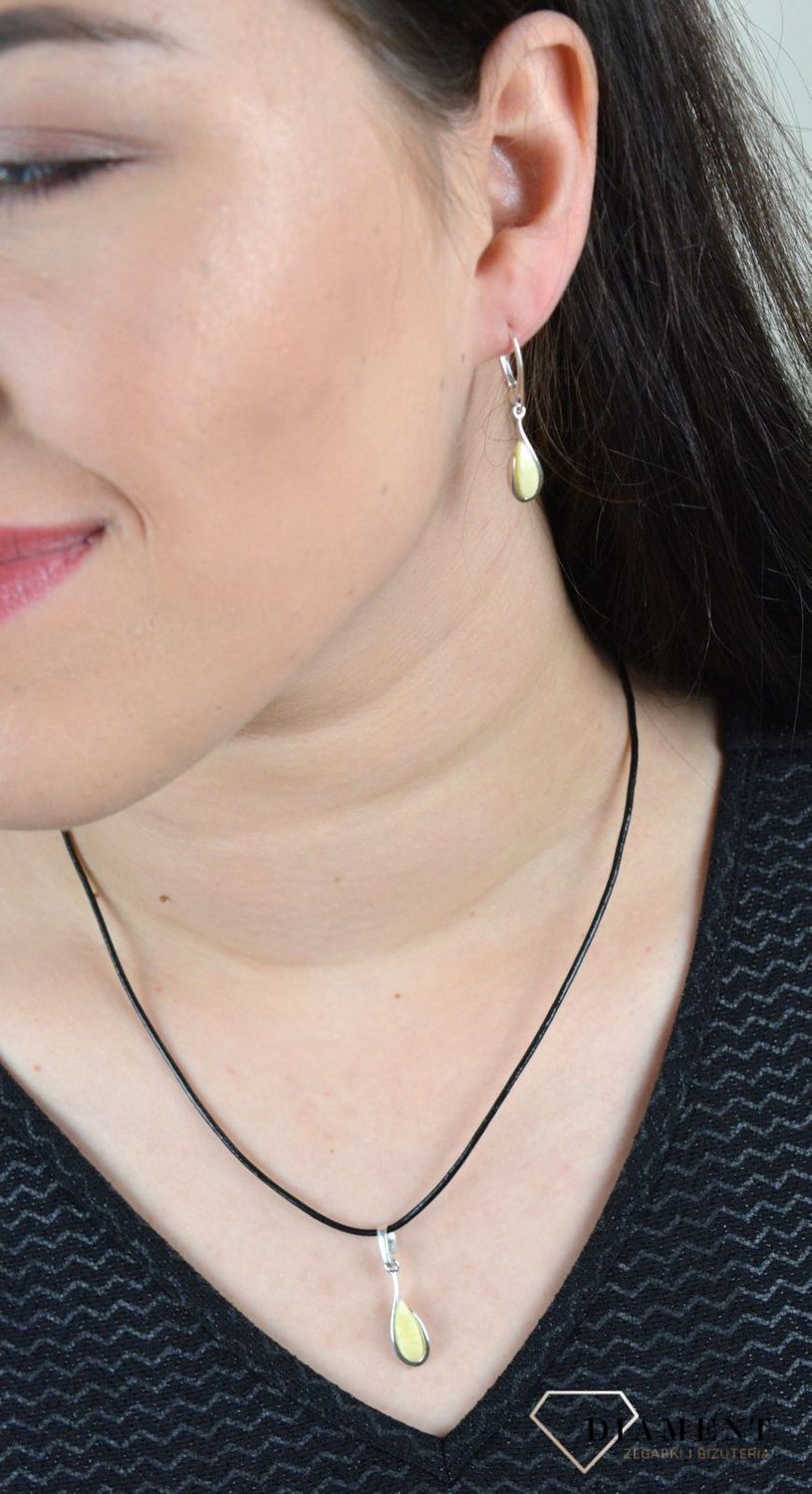 Srebrne wiszące kolczyki bursztyn bałtycki o miodowym kolorze DIA-KLC-4703-925.jpg