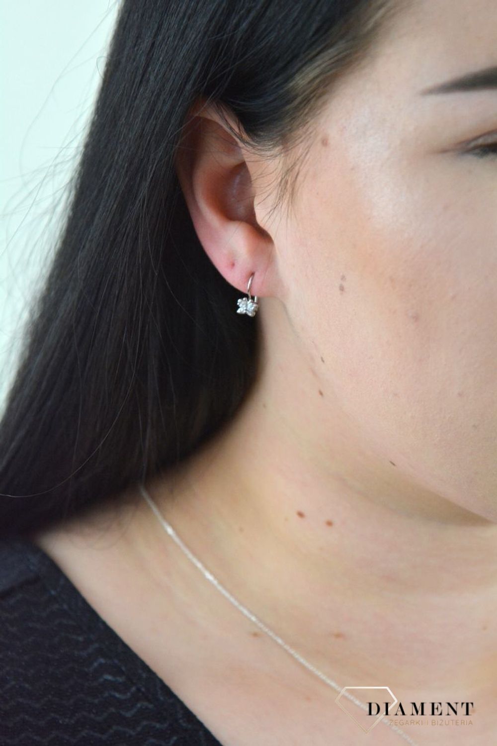 Srebrne kolczyki 925 dla dziecka wiszące motylki DIA-KLC-4712-925.jpg