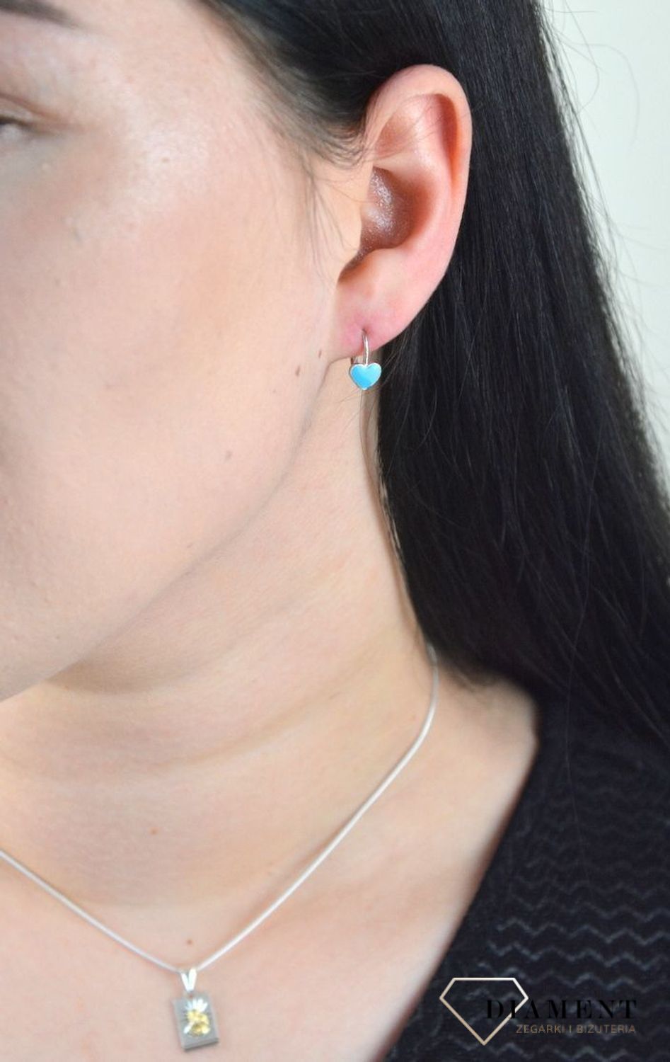 Srebrne kolczyki niebieskie serduszka dla dziewczynki DIA-KLC-4788-925.jpg
