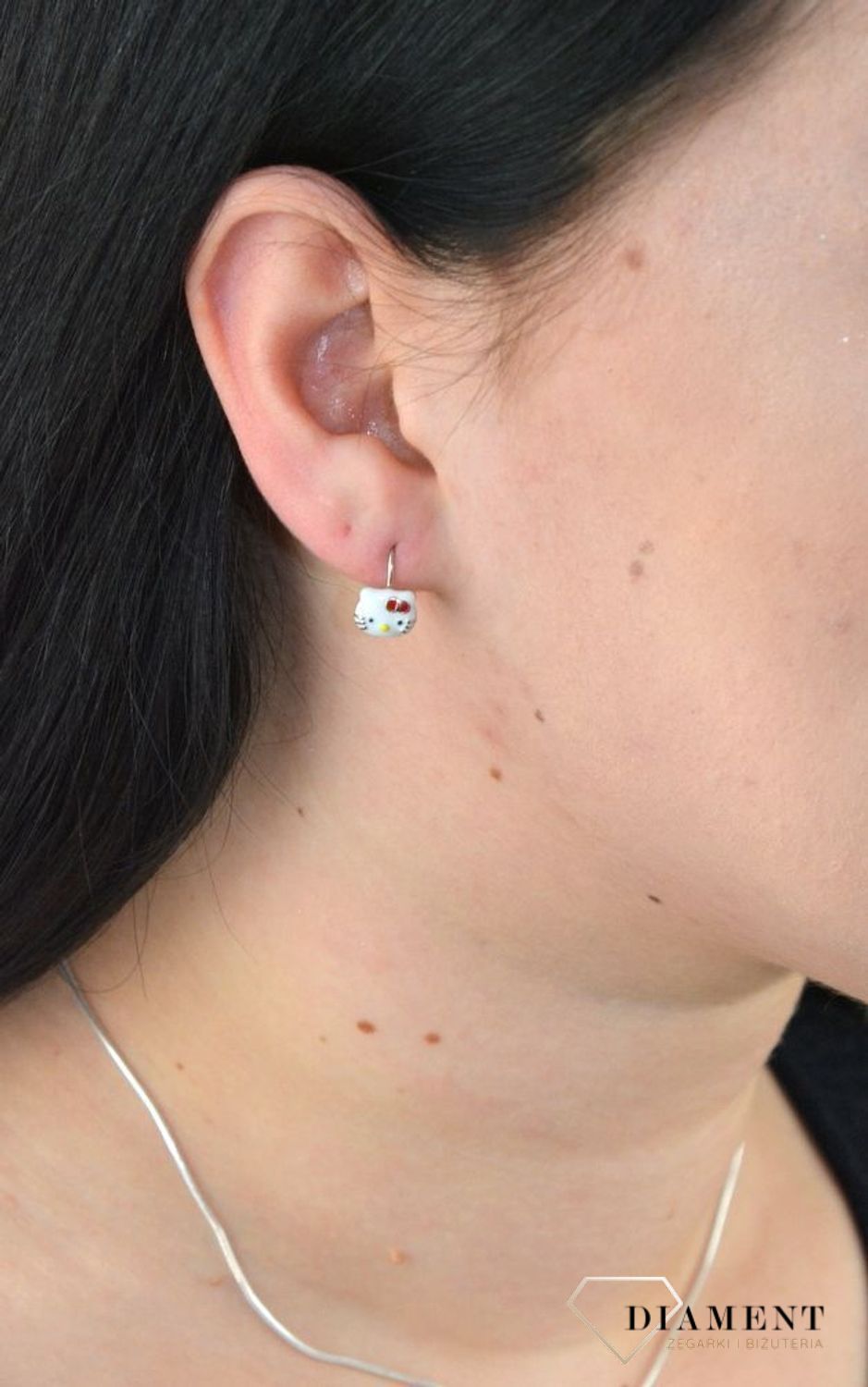 Srebrne kolczyki dla dziewczynki Hello Kitty DIA-KLC-4789-925.jpg