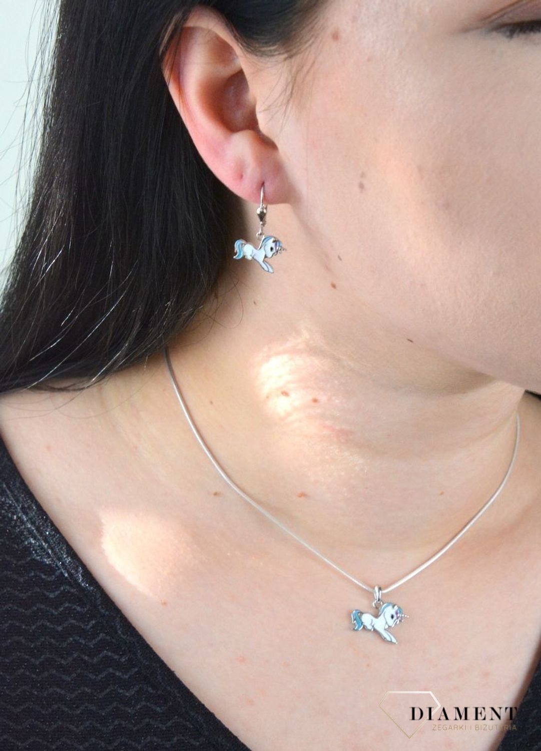 Srebrne kolczyki dla dziewczynki biały jednorożec DIA-KLC-4792-925.jpg