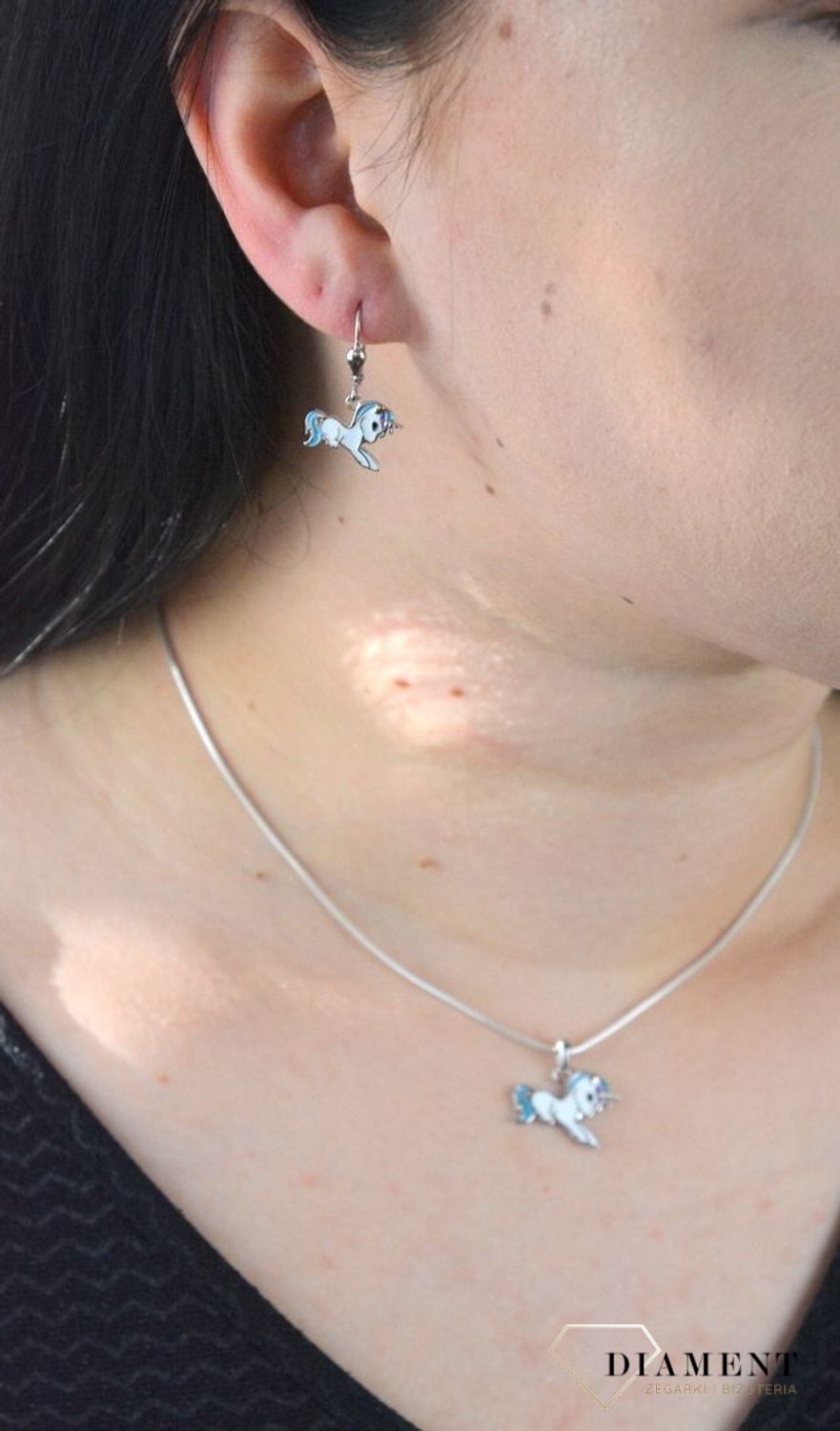 Srebrne kolczyki dla dziewczynki biały jednorożec DIA-KLC-4792-925.jpg