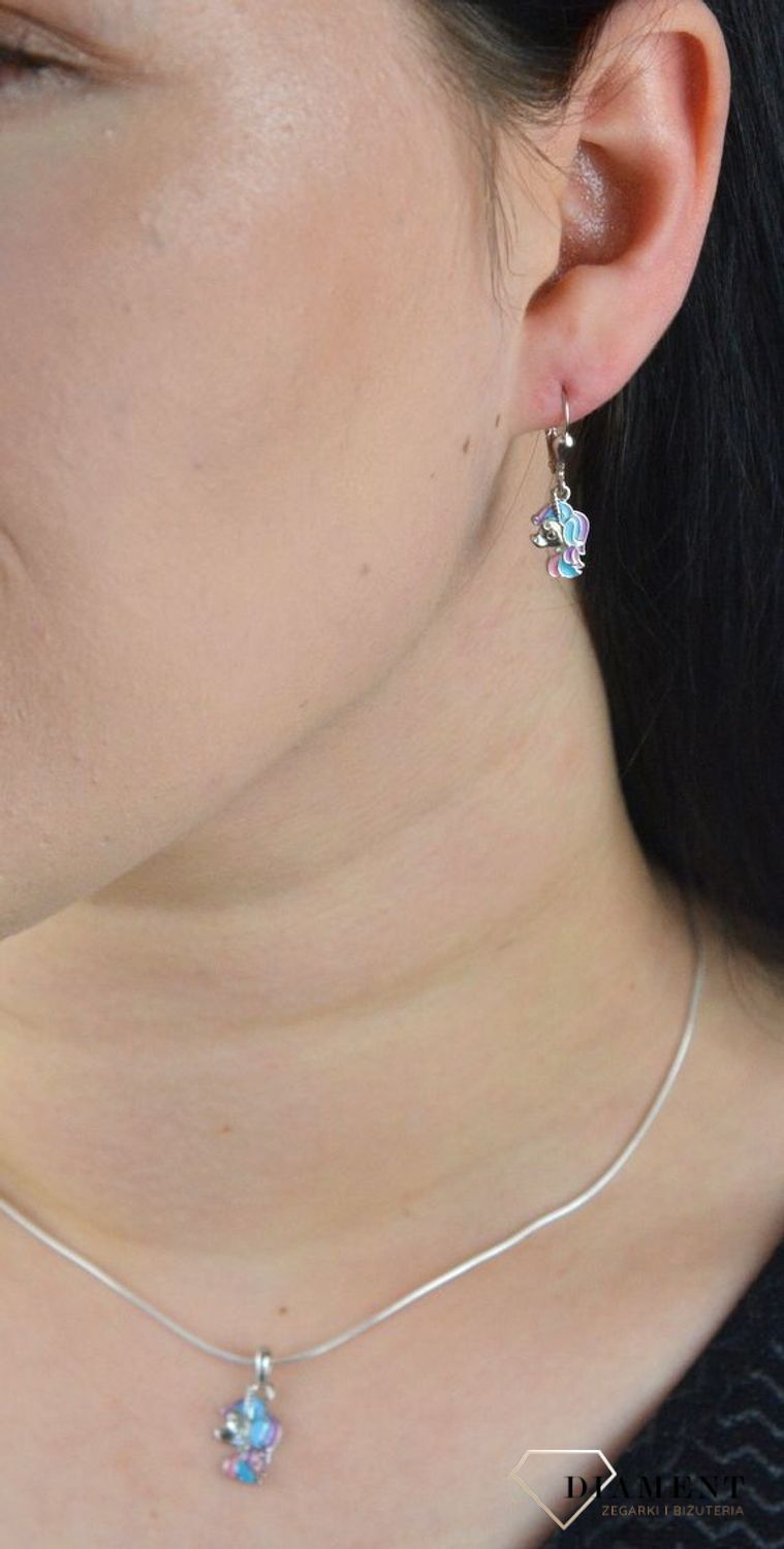 Srebrne kolczyki dziecięce jednorożce z niebiesko-różową Emalią DIA-KLC-4794-925.jpg