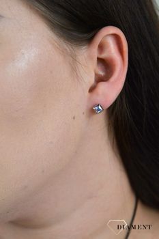 Kwadratowe Swarovski Melano DIA-KLC-4801-STAL. Kolczyki przy uchu kwadratowe Swarovski Melano. Piękne, delikatne kolczyki DIA-KLC-4801-STAL (2).JPG