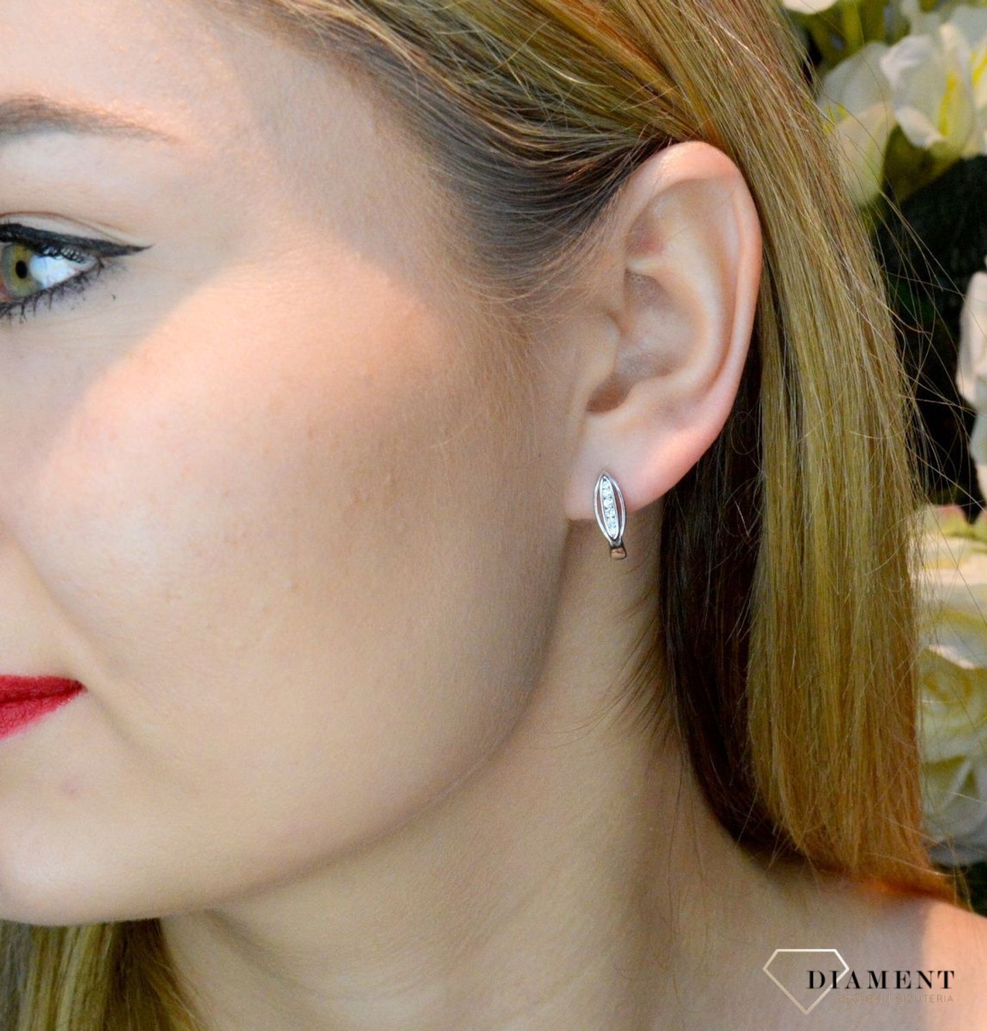 Srebrne kolczyki wiszące łezki 925 DIA-KLC-50542A-925. Kolczyki wiszące . Lśniące kolczyki. Biżuteria na prezent dla kobiety. Prezent na walentynki. Kolczyki dla dziewczynki wiszące..jpg